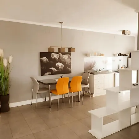 Merlin Apartment