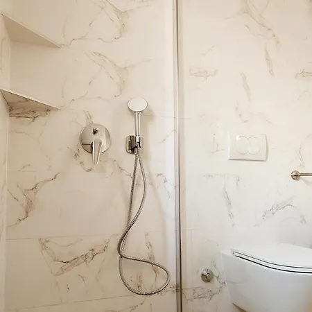 Merlin Apartment *